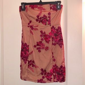 🔥Prettylittlething floral dress